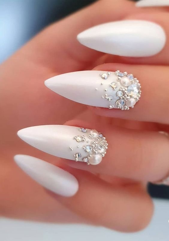 Expert Nail Technicians